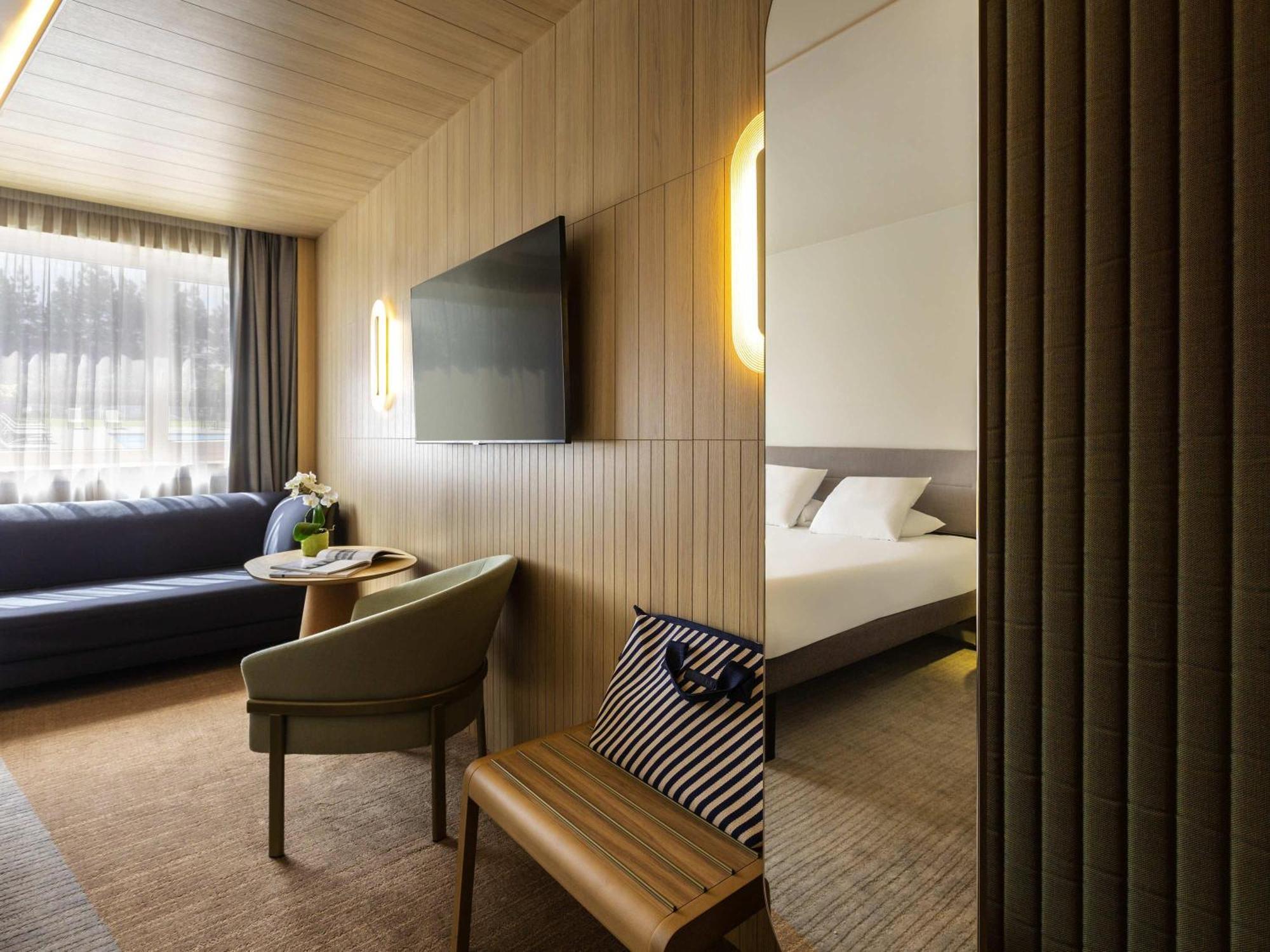Executive Room 1 Double Bed 1 Sofa Bed